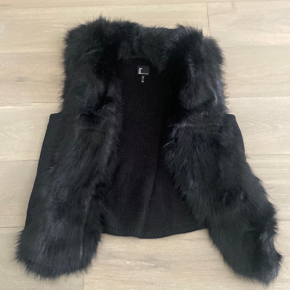 LOVE TOKEN - Faux Fur & Knit Vest